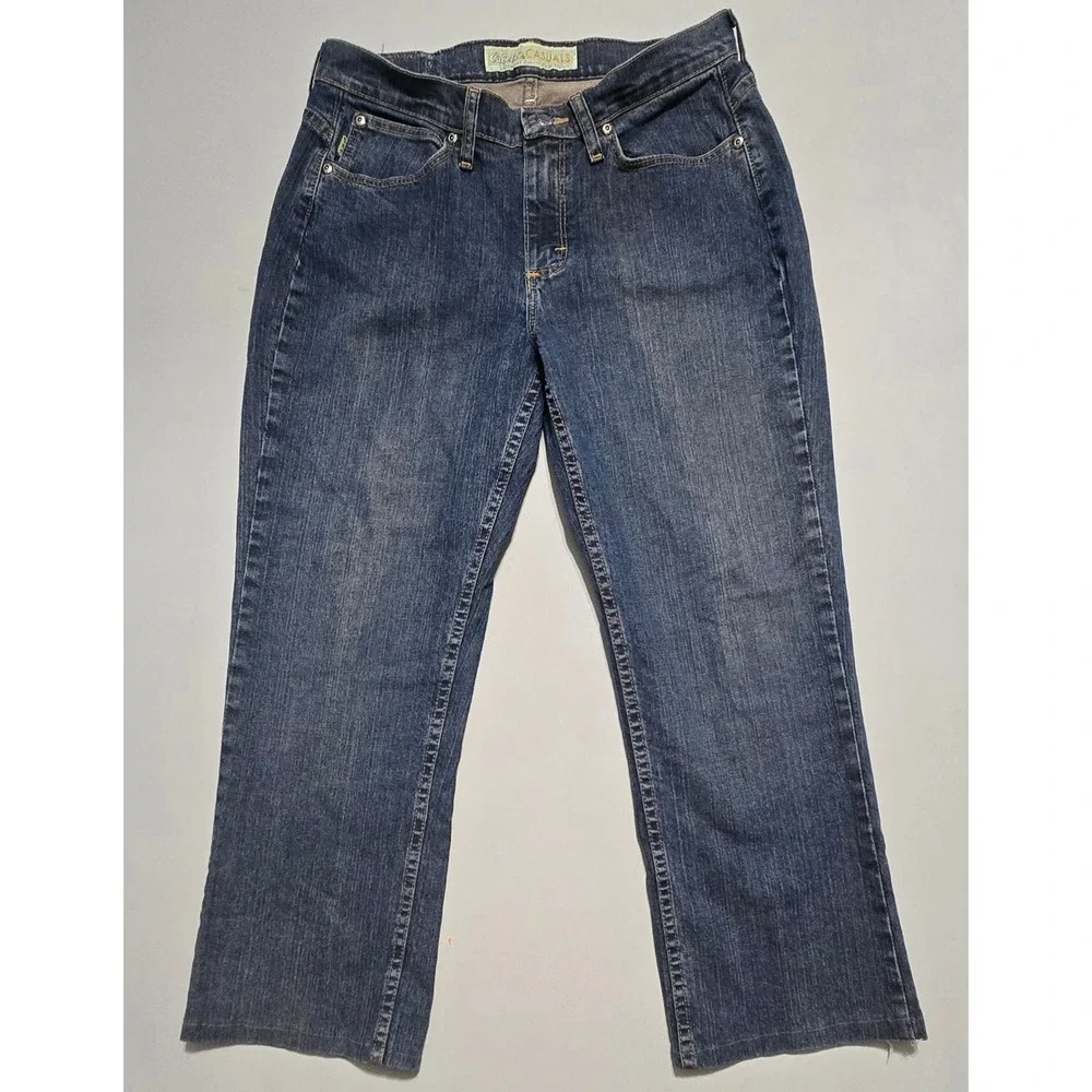 Cabelas Casuals Jeans Women Size 10 Regular Dar Wash Straight Leg Stretch
